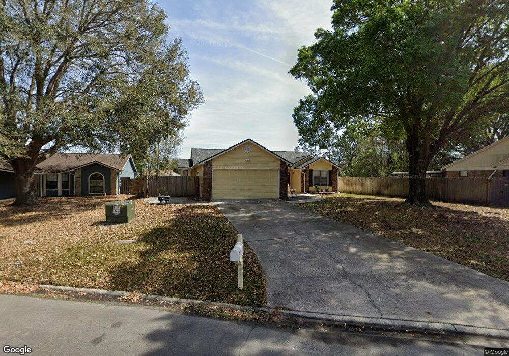 8163 Pineverde Ln, Jacksonville, FL 32244 - photo 1