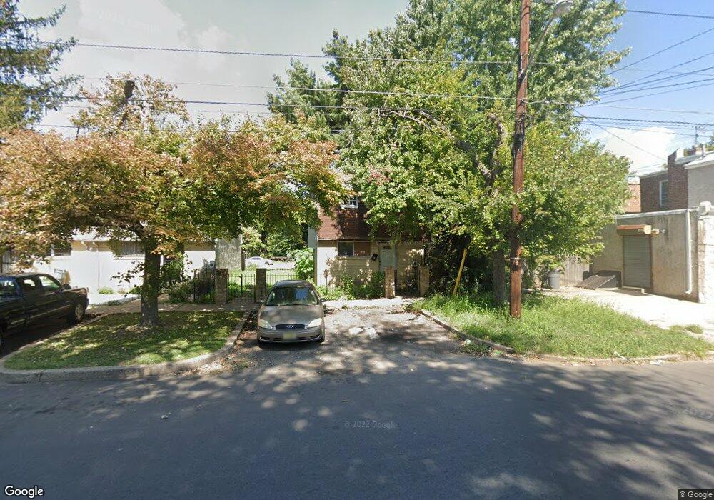 819 Atlantic Ave, Camden, NJ 08104 - photo 1