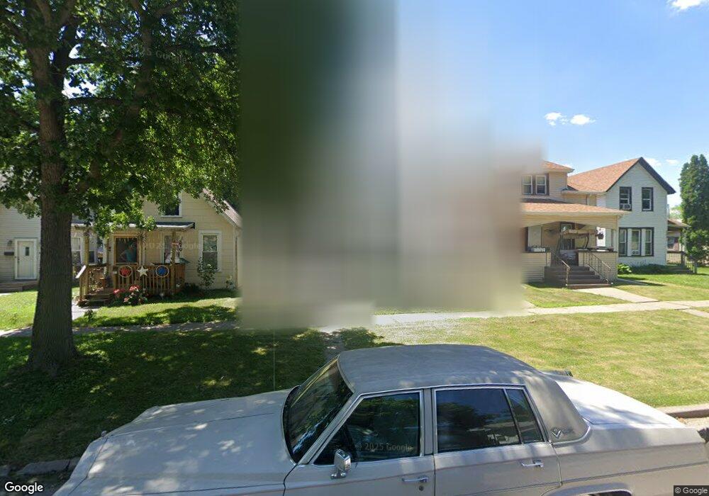 2025 W 2nd St, Davenport, IA 52802 - photo 1