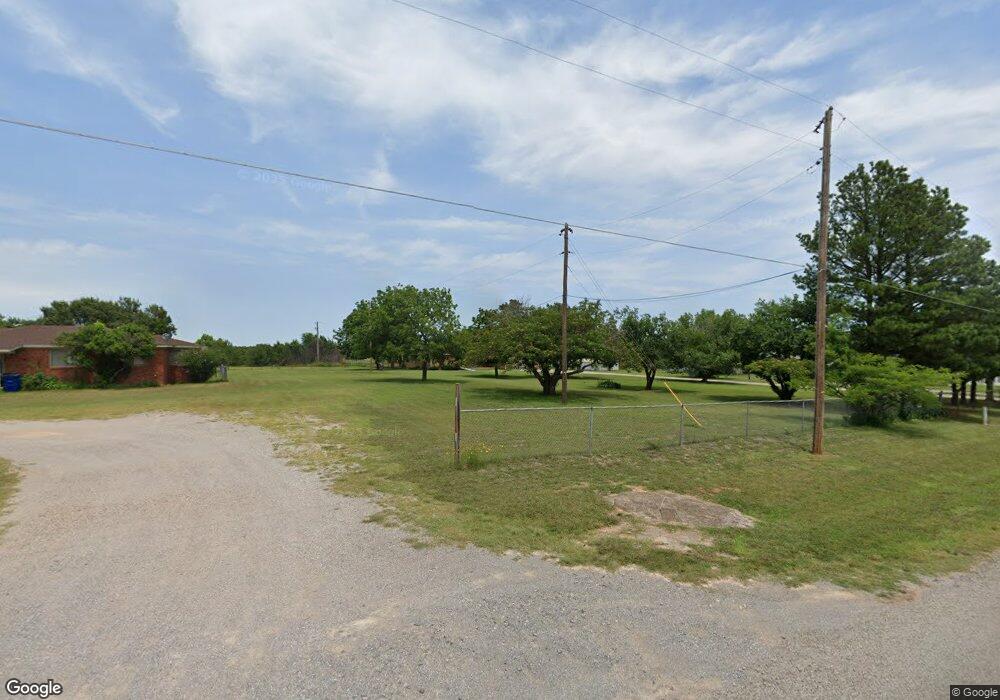 1265 W Camelback Rd, Duncan, OK 73533 - photo 1