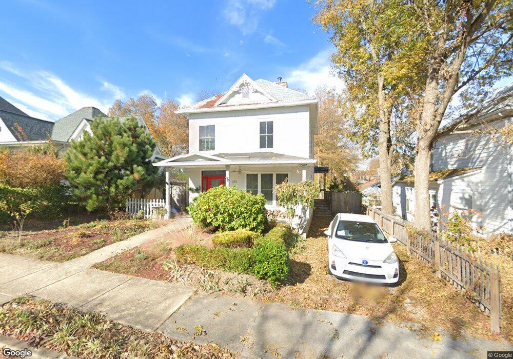 202 W Locust St, Johnson City, TN 37604 - photo 1