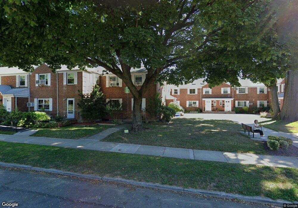 7315 Little Neck Pkwy, Glen Oaks, NY 11004 - photo 1