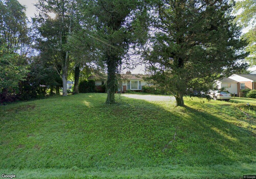 2122 Tarleton Dr, Charlottesville, VA 22901 - photo 1