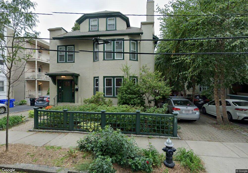 162 Coolidge St unit 3, Brookline, MA 02446 - photo 1