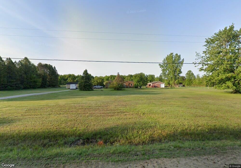 2040 E Burt Rd, Burt, MI 48417 - photo 1
