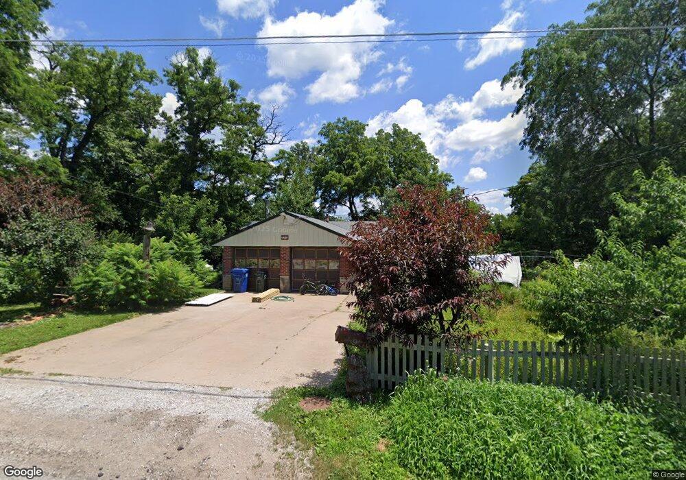 933 Schricker St, Davenport, IA 52804 - photo 1