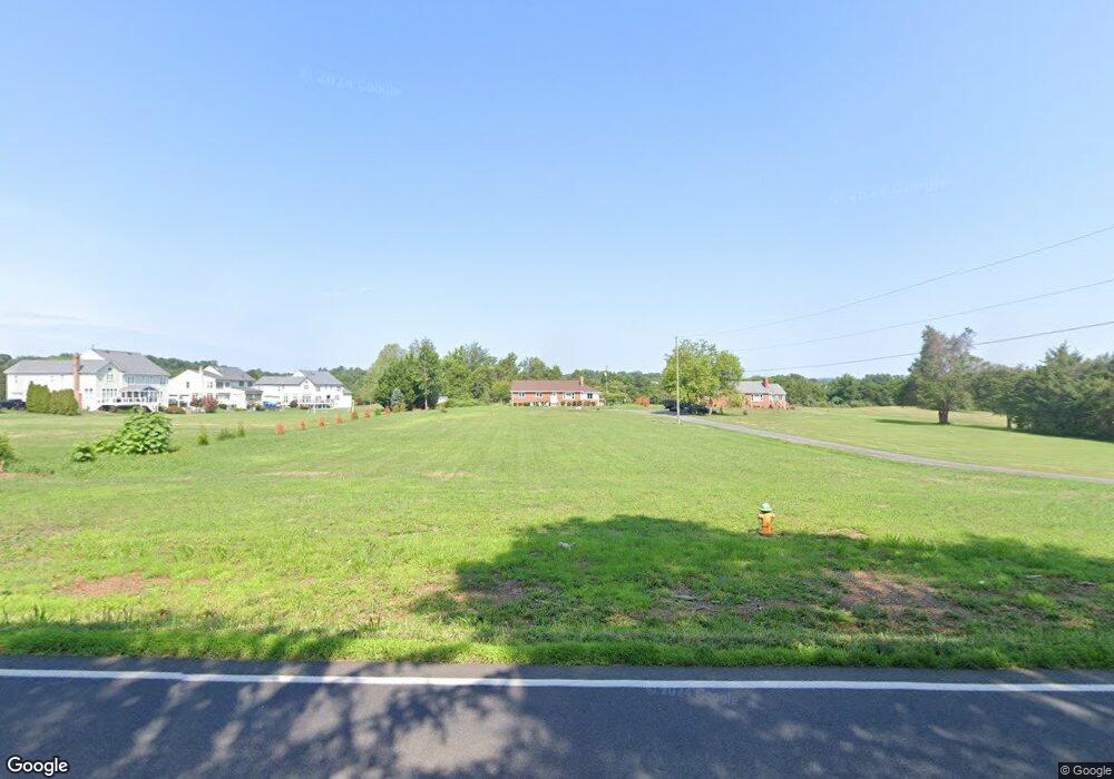 7664 Rogues Rd, Warrenton, VA 20187 - photo 1