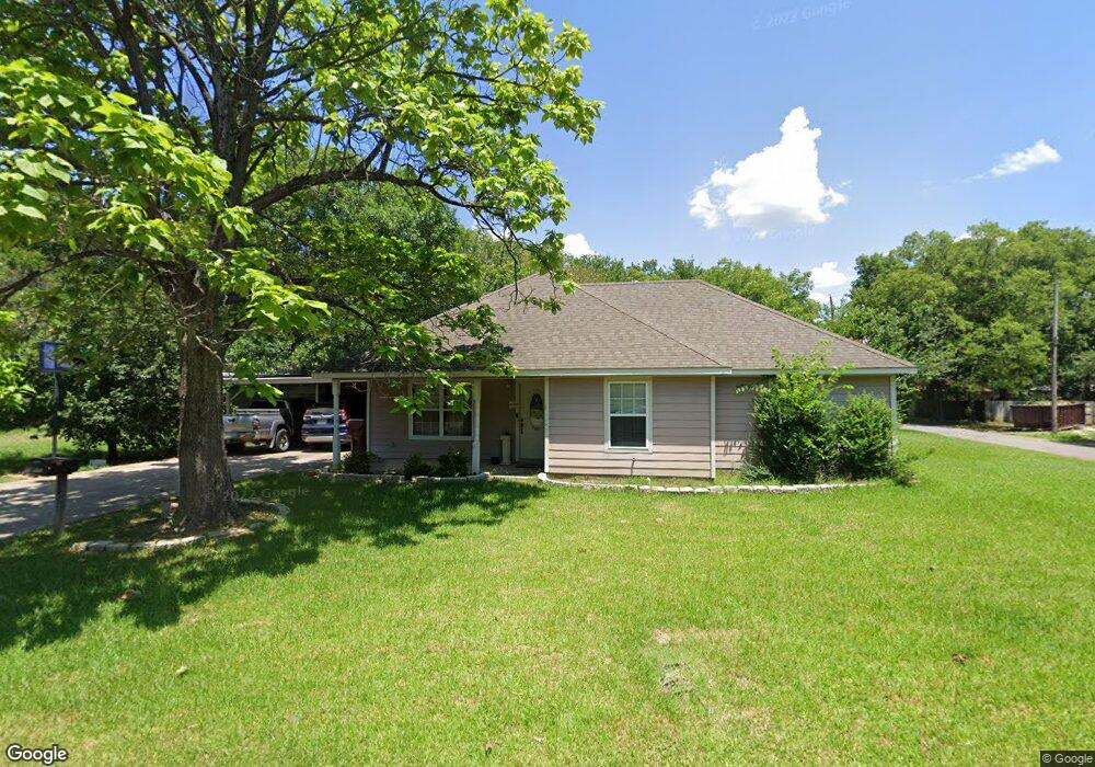 1100 Elm St, Bonham, TX 75418 - photo 1