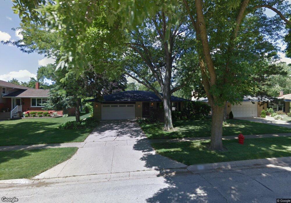 4405 Peacock Ln, Rolling Meadows, IL 60008 - photo 1