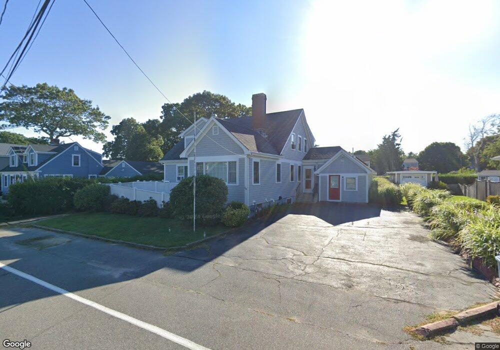 10 Worcester Ct, Falmouth, MA 02540 - photo 1