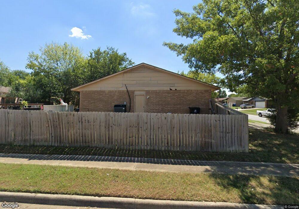 1633 S Pecan Place, Broken Arrow, OK 74012 - photo 1