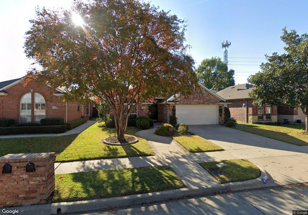 305 Chantilly Ct, Hurst, TX 76054 - photo 1