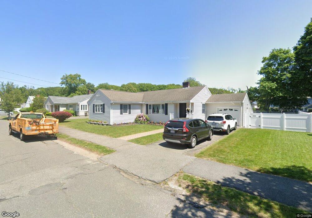 10 Cumberland Rd, Lynn, MA 01904 - photo 1
