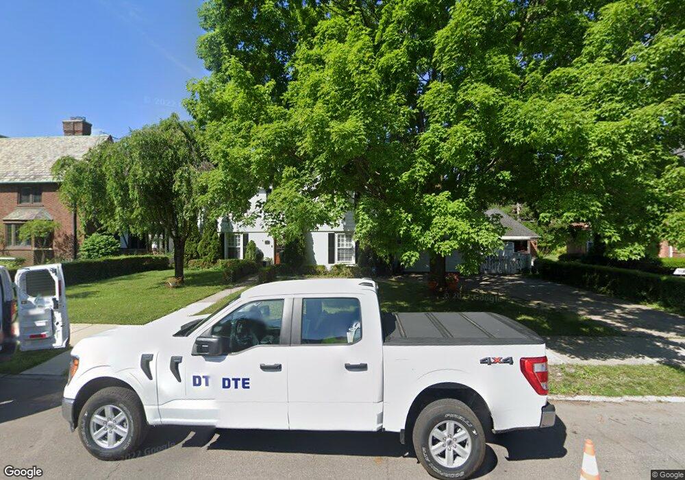 1141 Bishop Rd, Grosse Pointe Park, MI 48230 - photo 1