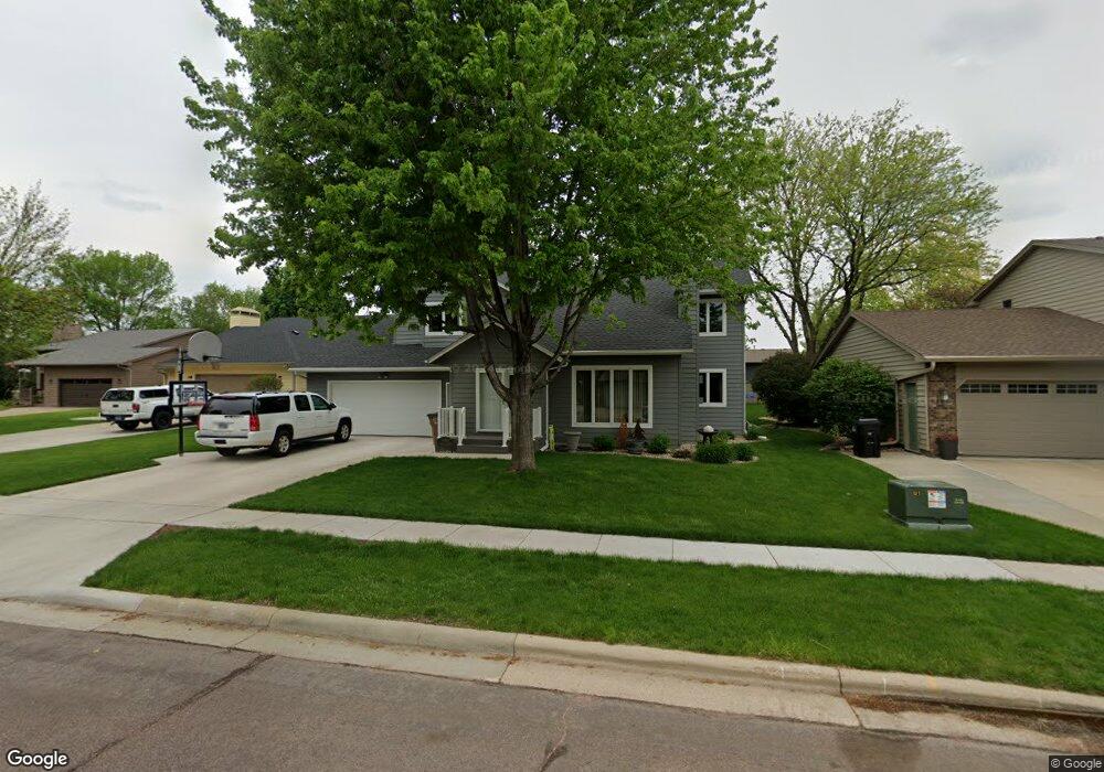 4916 E Avondale Cir, Sioux Falls, SD 57110 - photo 1