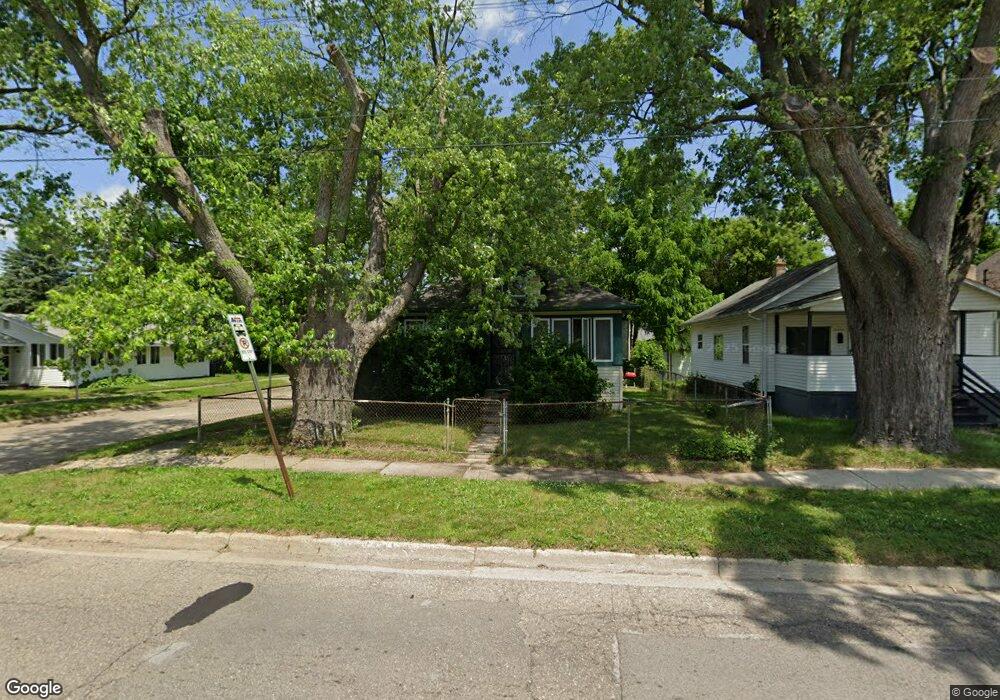 1301 Lippincott Blvd, Flint, MI 48503 - photo 1
