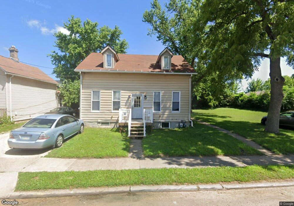 1646 W 2nd St, Davenport, IA 52802 - photo 1