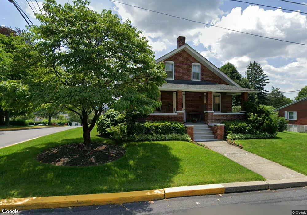 401 W Center St, Nazareth, PA 18064 - photo 1