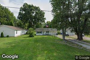 43 Grays Ln, Decatur, IL 62526
