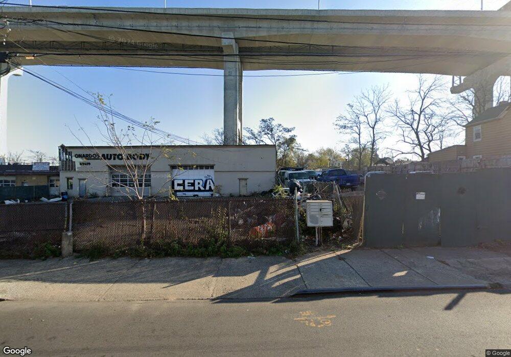 11 Morningstar Rd, Staten Island, NY 10303 - photo 1