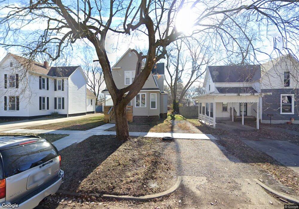 2813 Pine Ave, Mattoon, IL 61938 - photo 1