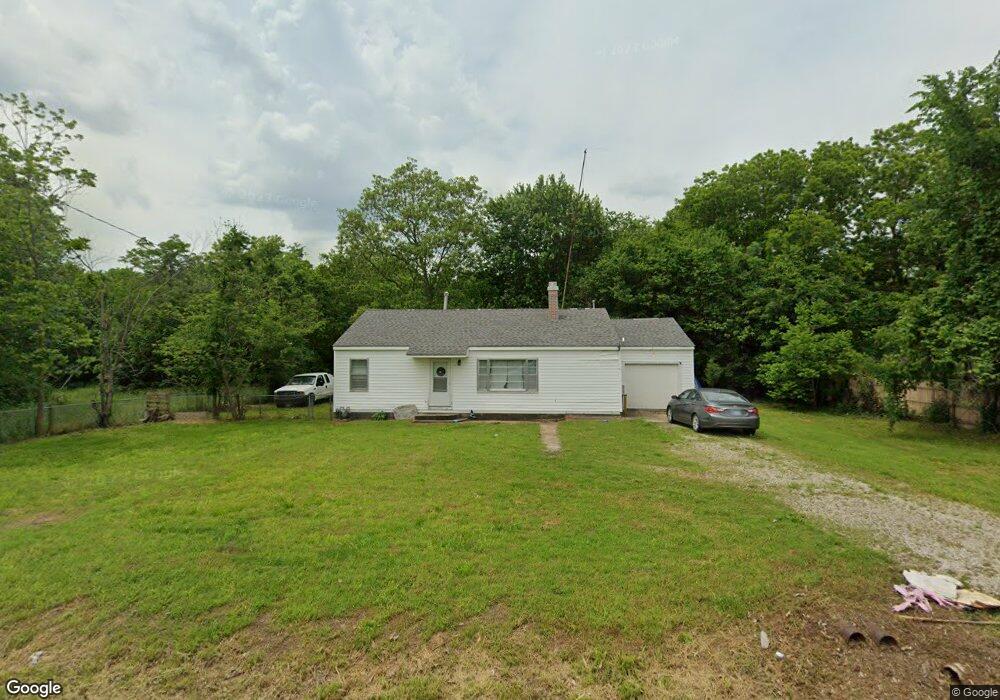 22076 Ness Rd, Parsons, KS 67357 - photo 1