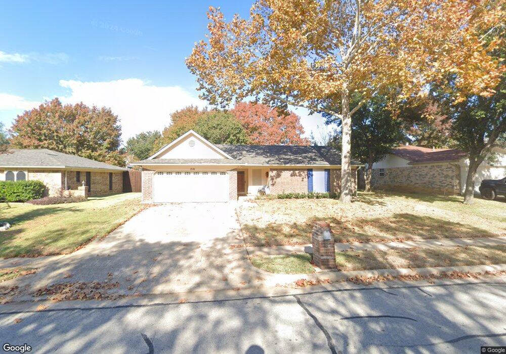 1501 Circle Ln, Bedford, TX 76022 - photo 1