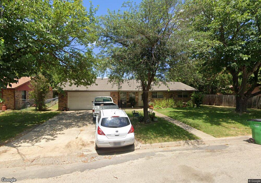 1909 Beecher St, Gainesville, TX 76240 - photo 1