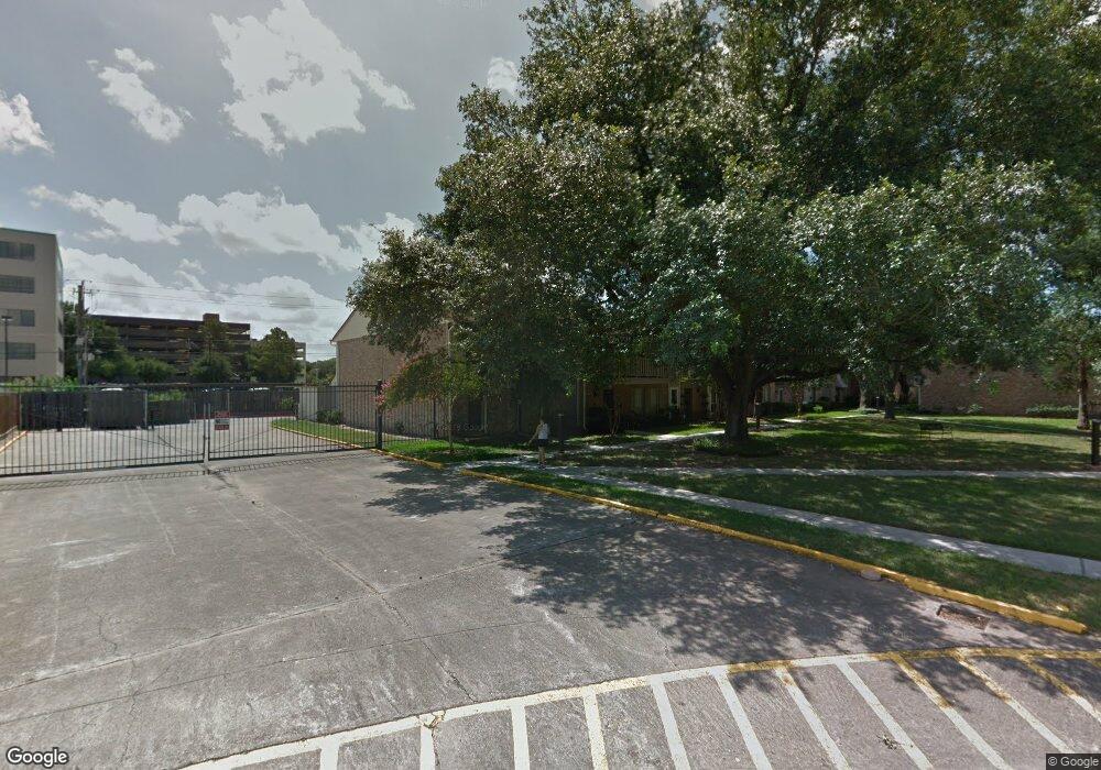 14107 Lost Meadow Ln, Houston, TX 77079 - photo 1