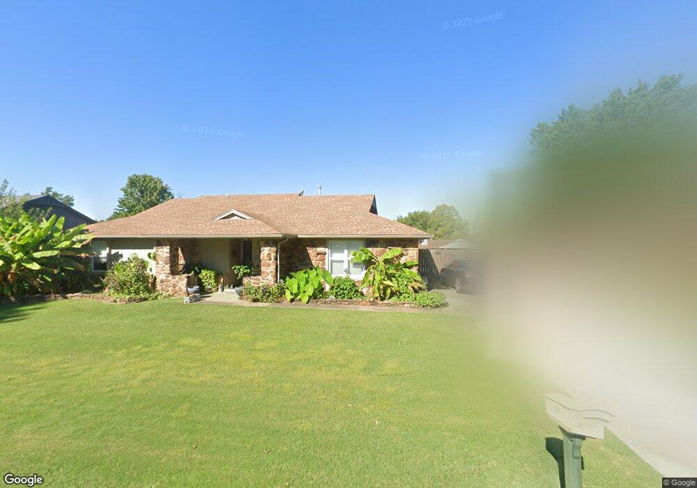400 N Fir Ave, Broken Arrow, OK 74012 - photo 1