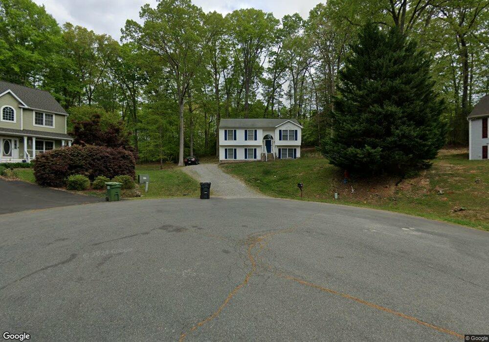 9609 N Royal Crest Ct, Fredericksburg, VA 22408 - photo 1