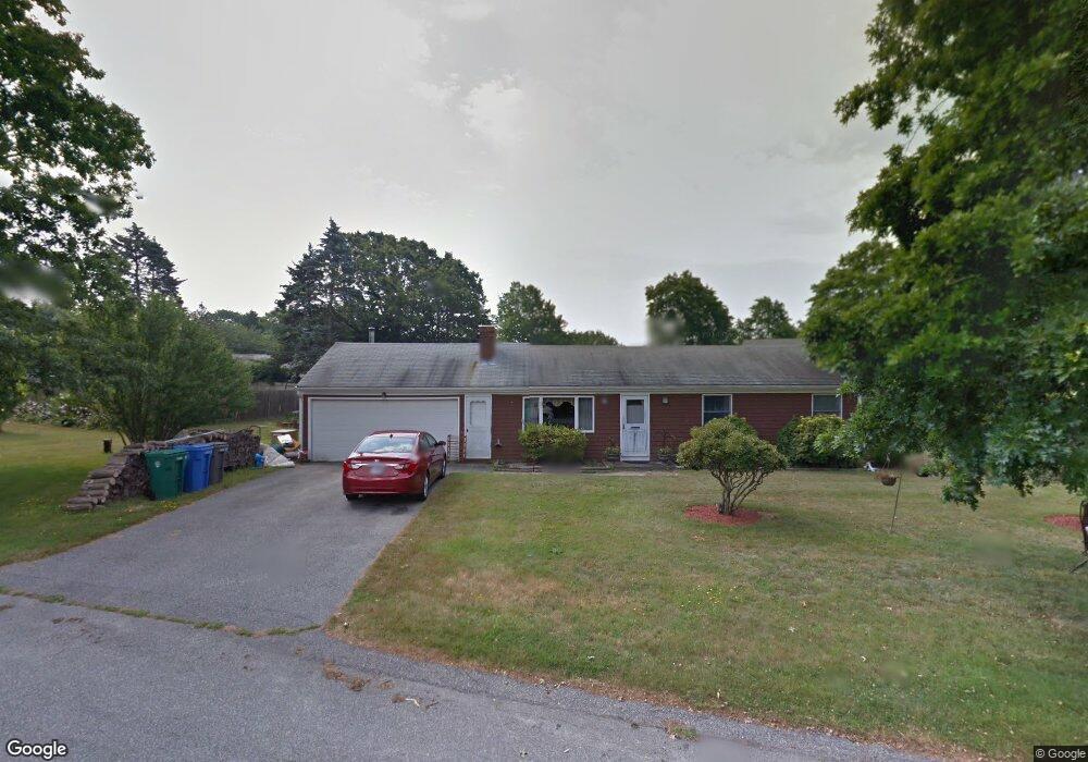 1 Hickory Ave, Middletown, RI 02842 - photo 1