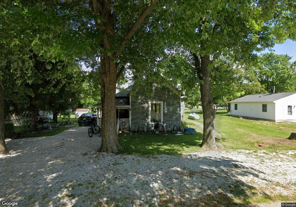 112 N Hendricks St, Warren, IN 46792 - photo 1