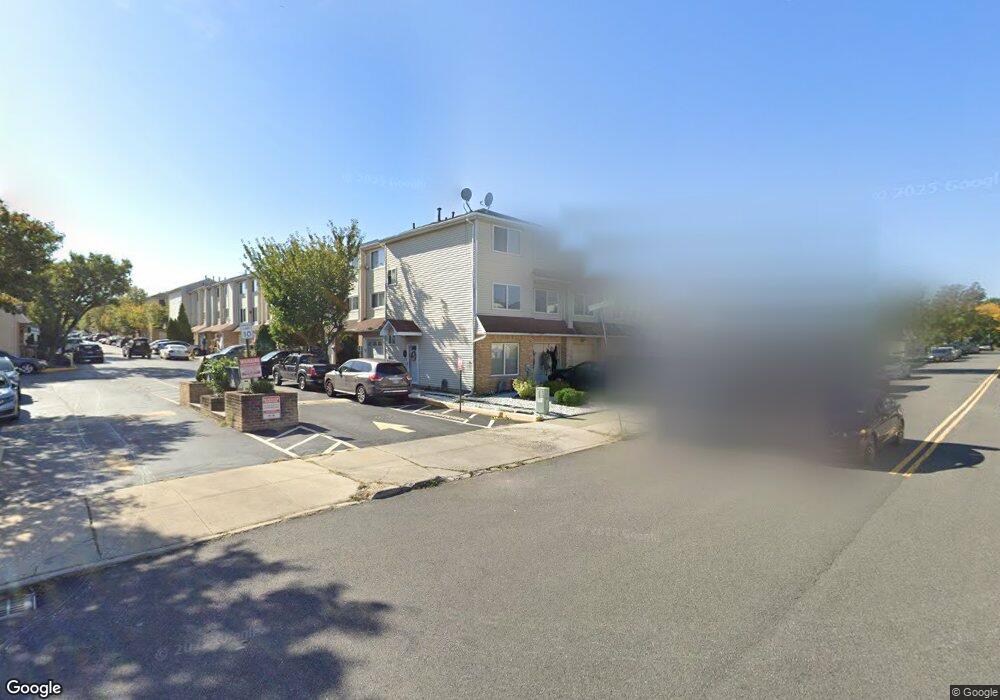 10 Ashley Ln unit 1, Staten Island, NY 10309 - photo 1