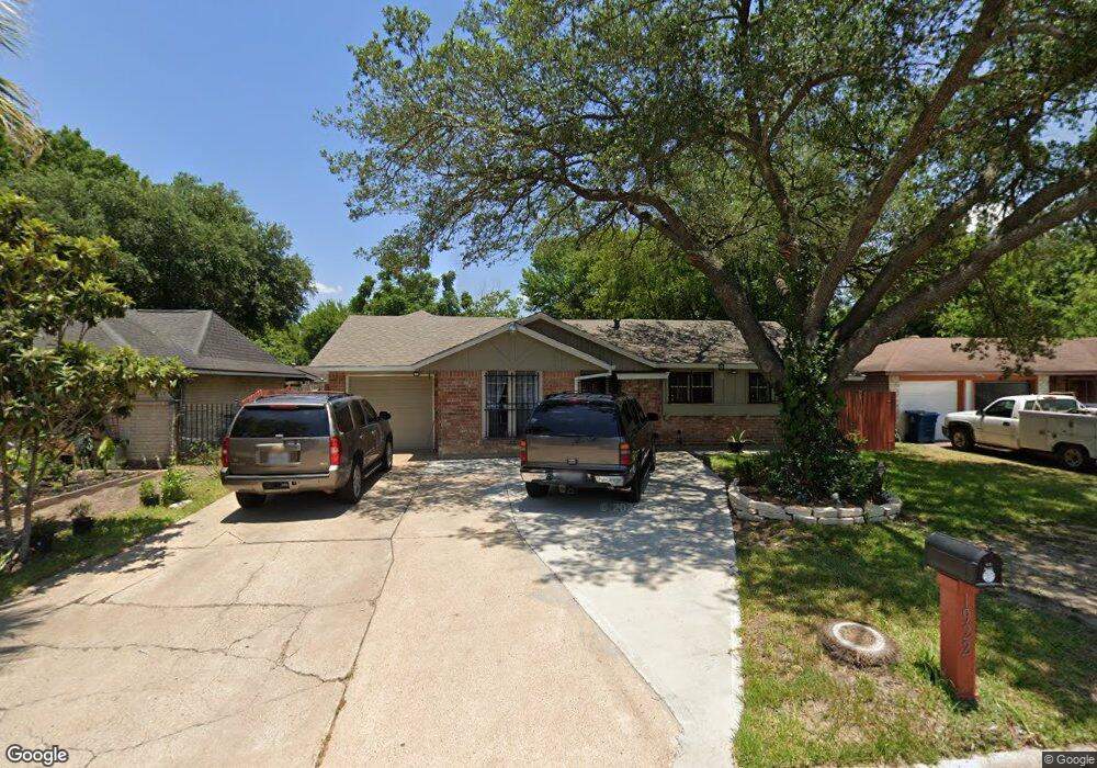 1922 Aldsworth Dr, Houston, TX 77088 - photo 1