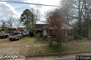 1712 Bell Ave, Columbus, MS 39701