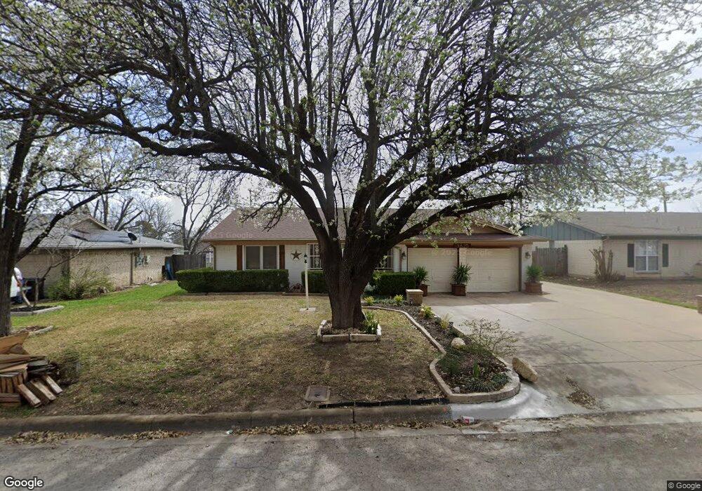 3825 Cibolo Dr, Fort Worth, TX 76133 - photo 1