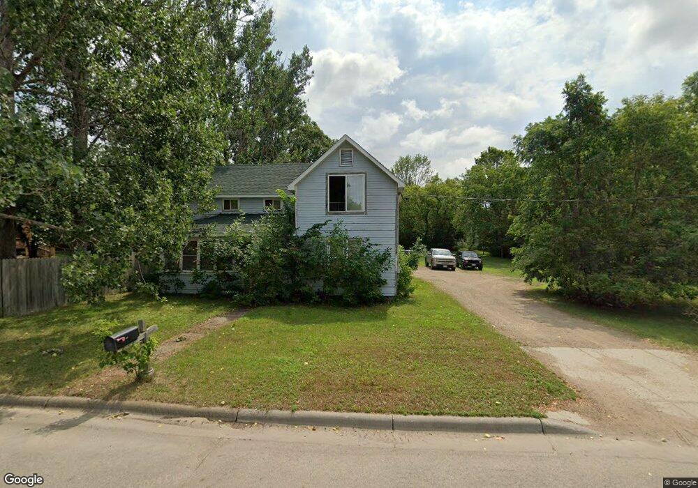 304 5th St E, Park Rapids, MN 56470 - photo 1