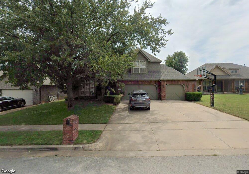 1805 E Laredo St, Broken Arrow, OK 74012 - photo 1