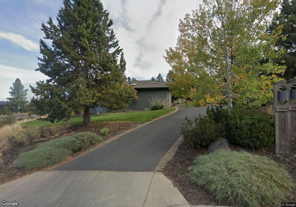 2046 NW Perspective Dr, Bend, OR 97701 - photo 1