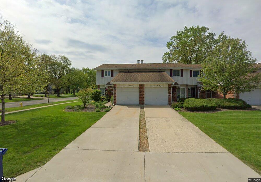 1702 Trent Ct, Wheaton, IL 60189 - photo 1