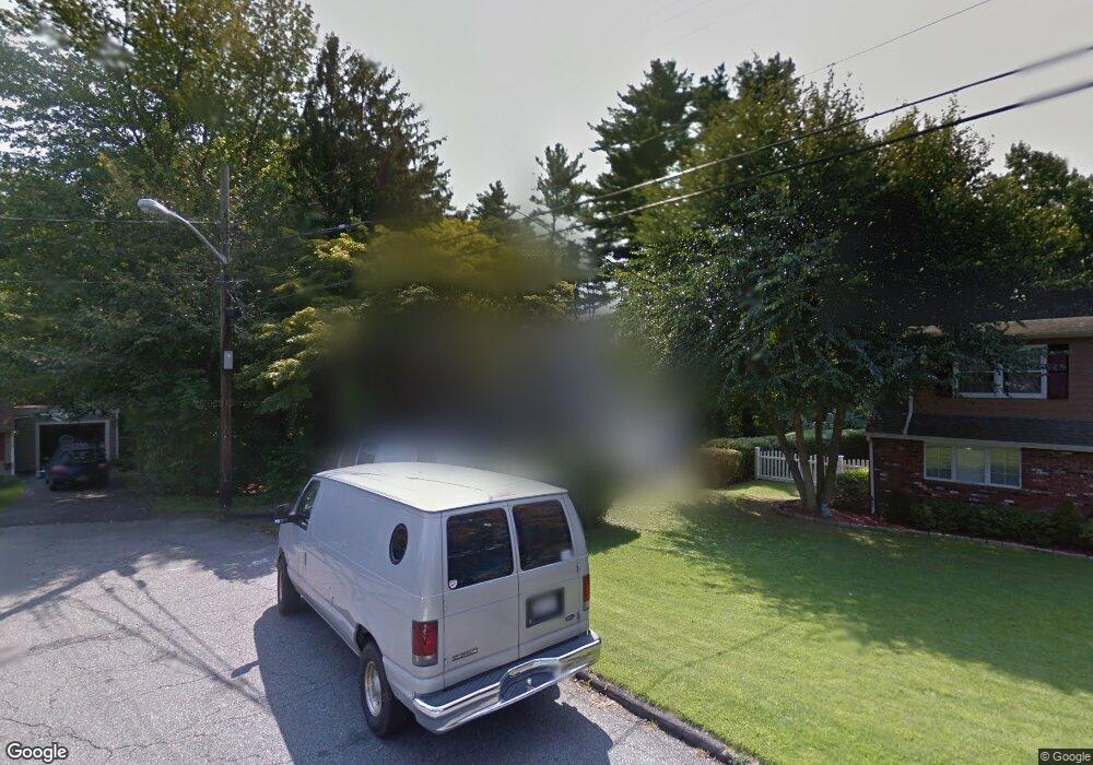 13 Maple Ct, Rye Brook, NY 10573 - photo 1