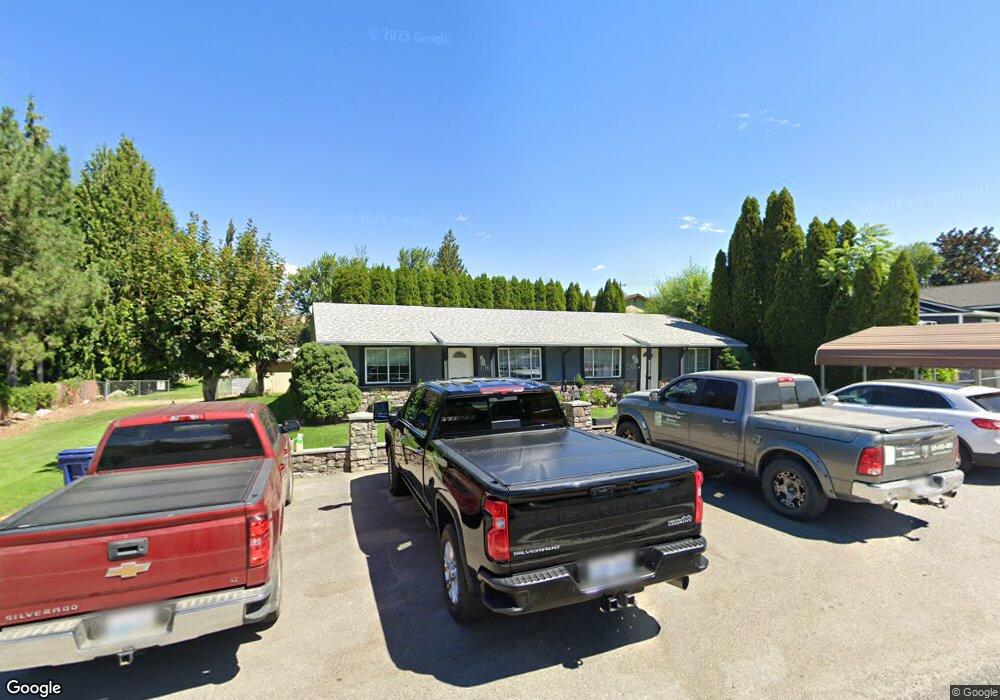 1381 3rd St NE, East Wenatchee, WA 98802 - photo 1