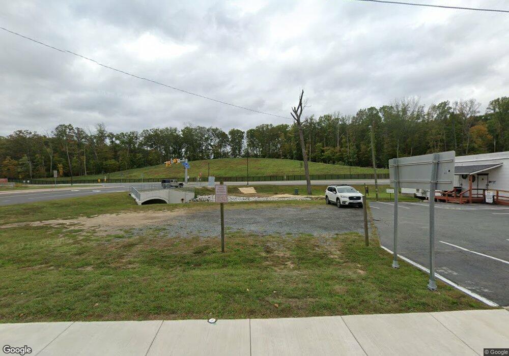 18734 Fuller Heights Rd, Triangle, VA 22172 - photo 1