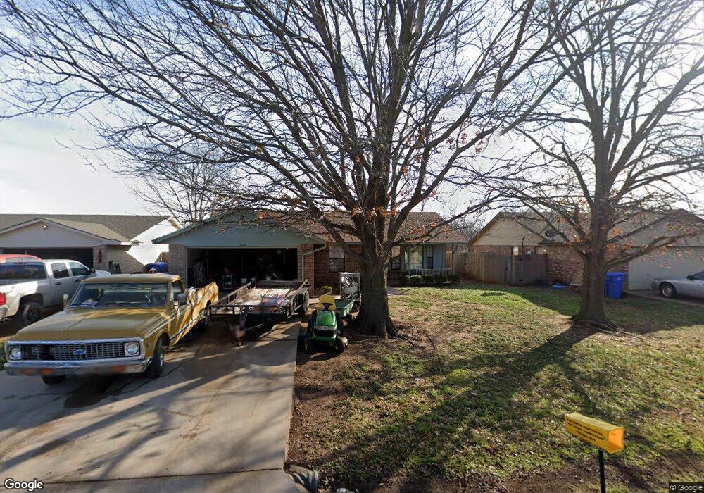 1012 W E Ave, Cache, OK 73527 - photo 1