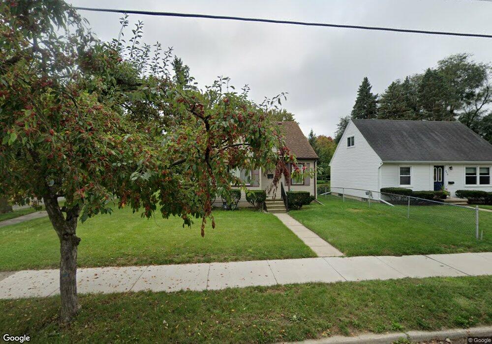 646 Julia St, Lansing, MI 48910 - photo 1
