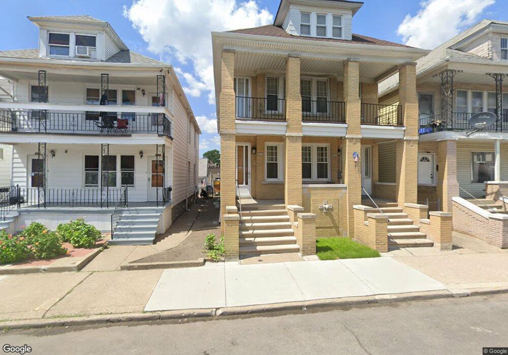 2655 Commor St, HamtraMcK, MI 48212 - photo 1