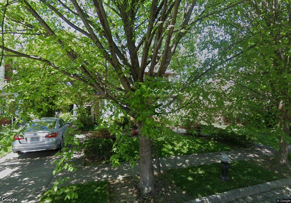 337 Grosvenor St, Little Neck, NY 11363 - photo 1