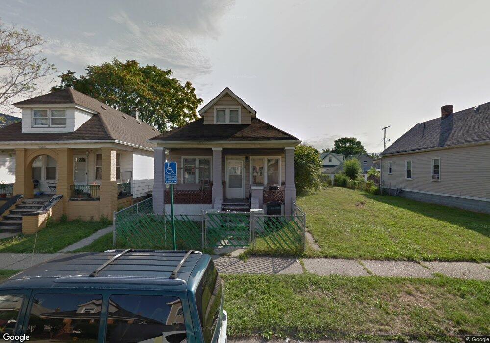 12666 Charest St, HamtraMcK, MI 48212 - photo 1