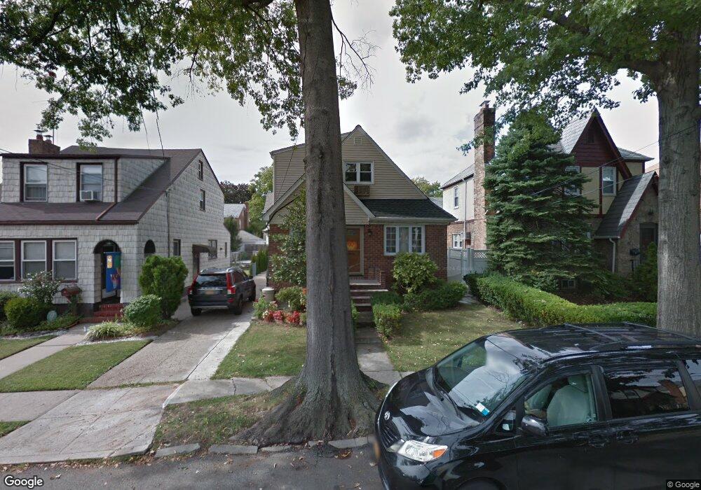 4646 158th St, Flushing, NY 11358 - photo 1